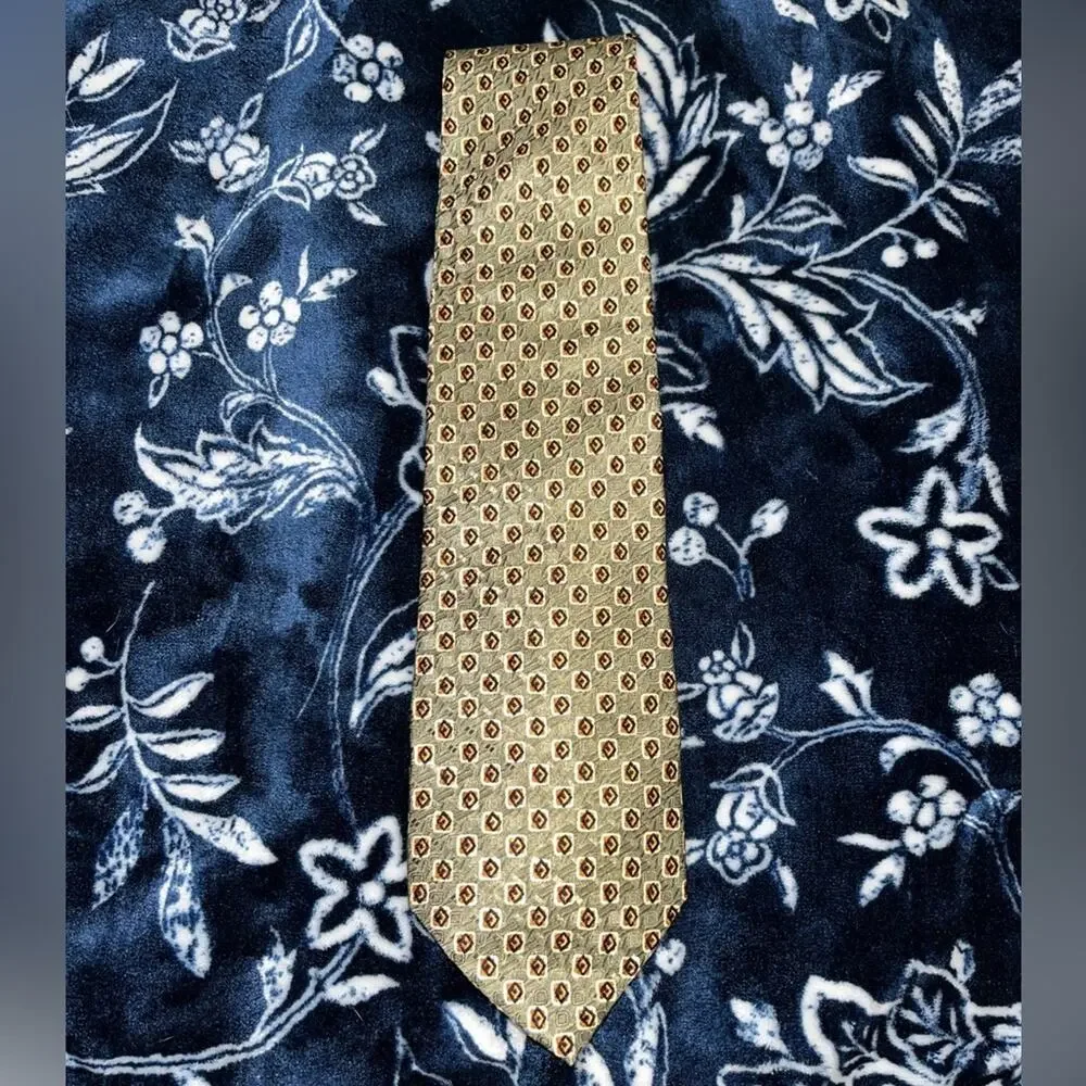 NWT! Charleston X Tie Rack Made in Italy 100% Silk Necktie Tie